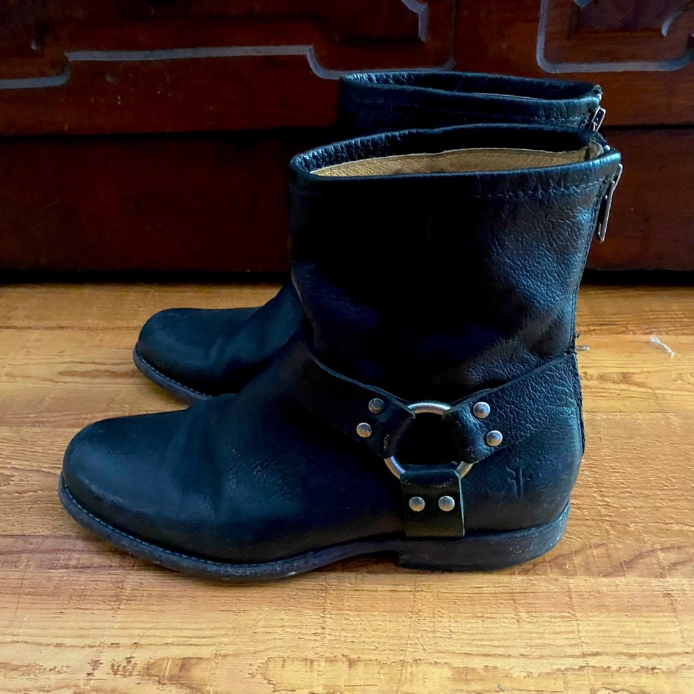 Frye Veronica harness leather boots